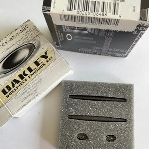 Oakley Wire Earsock/ Nosepad Kit Root Beer (Brown)